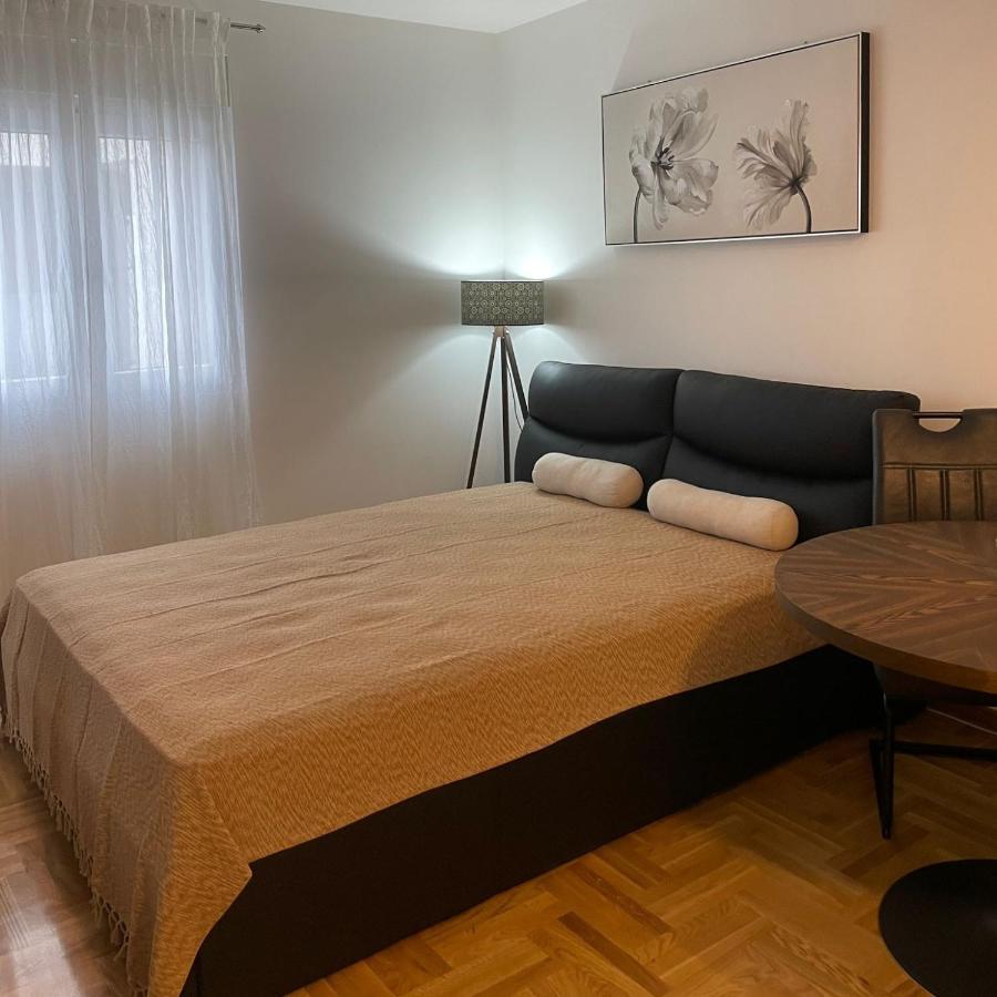 Apartman Tim Lux 1 Vrnjačka Banja Exterior foto